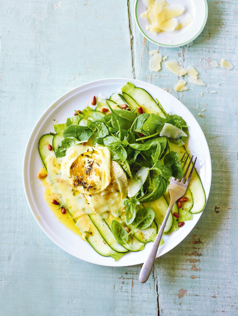 Zucchini-Carpaccio mit Ziegenkäse, Zitrone und Honig