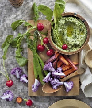 Gemüse mit Knoblauch-Dip