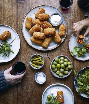 Kroketten mit Chorizo und schwarzen Bohnen