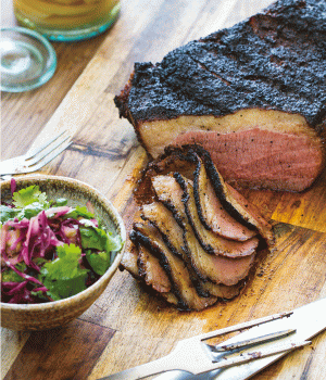 Gegrillte Rinderbrust mit eingelegtem Fenchel